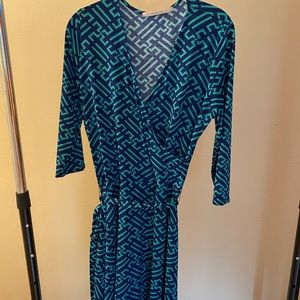 41 Hawthorn sz L faux wrap dress